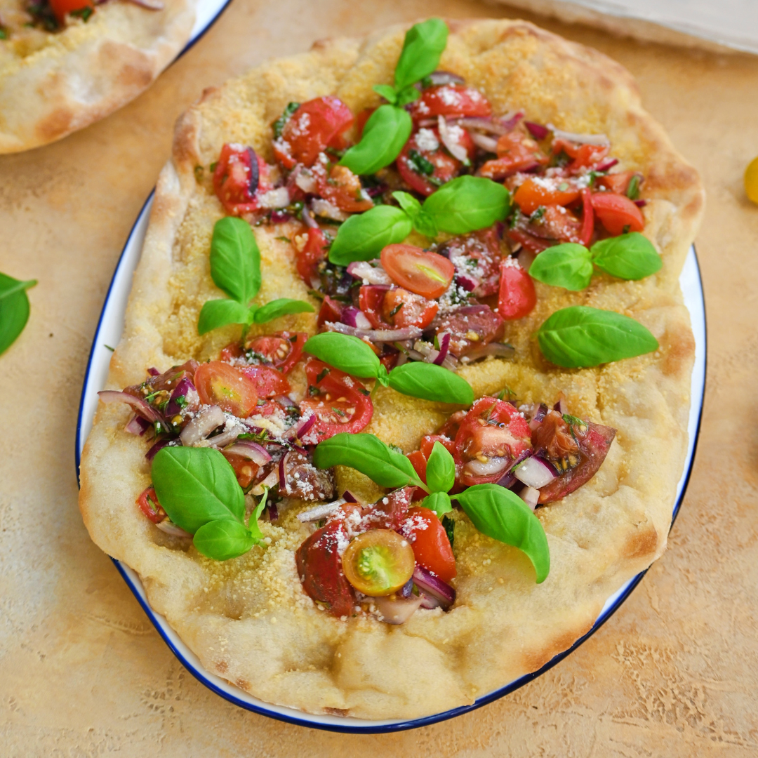 Przepis na Pinsa Bruschetta z Bazylią, Oliwą Chiavalon i Parmezanem